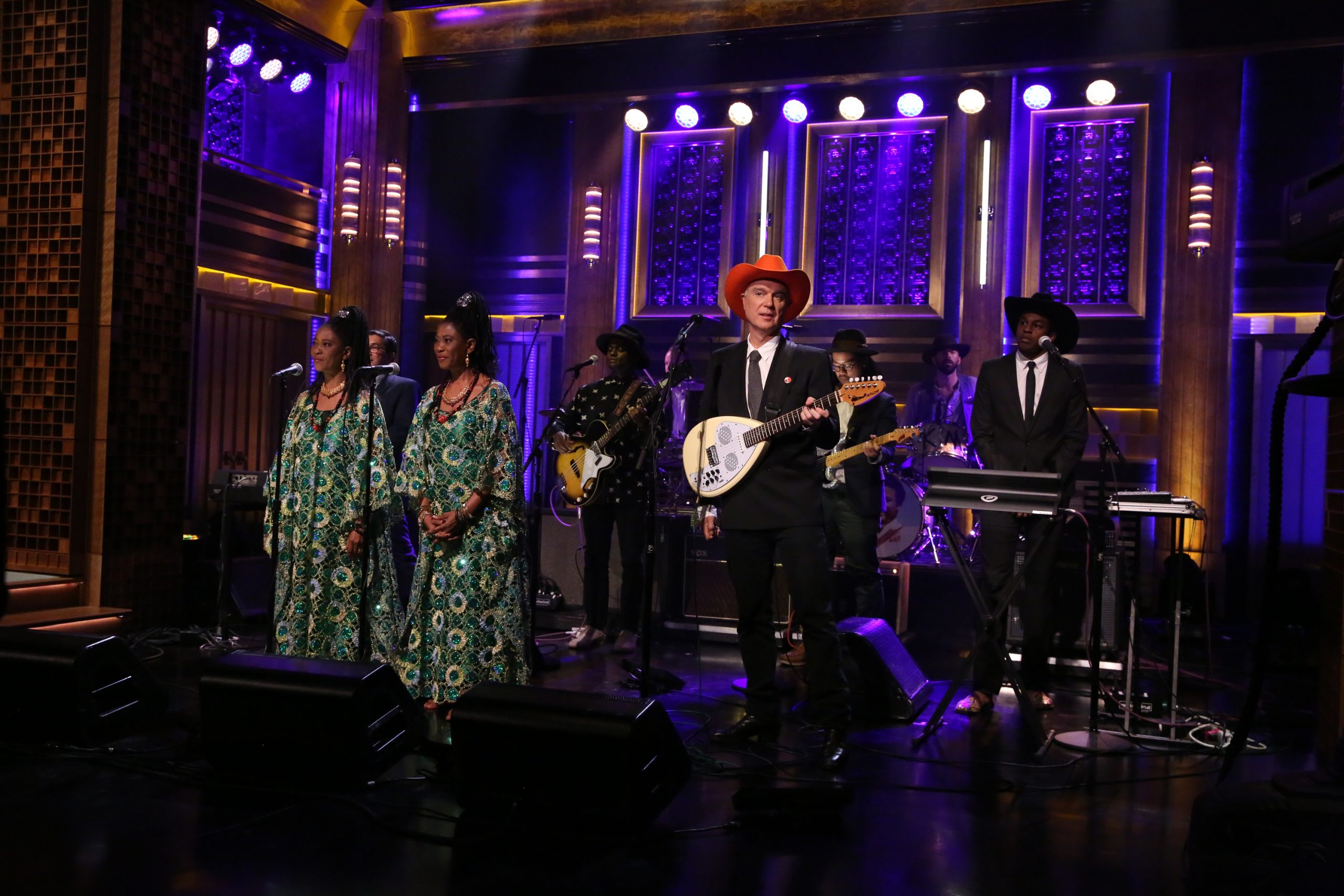 David Byrne Performs William Onyeabor’s “Fantastic Man” With Pat Mahoney and Sinkane on Fallon
