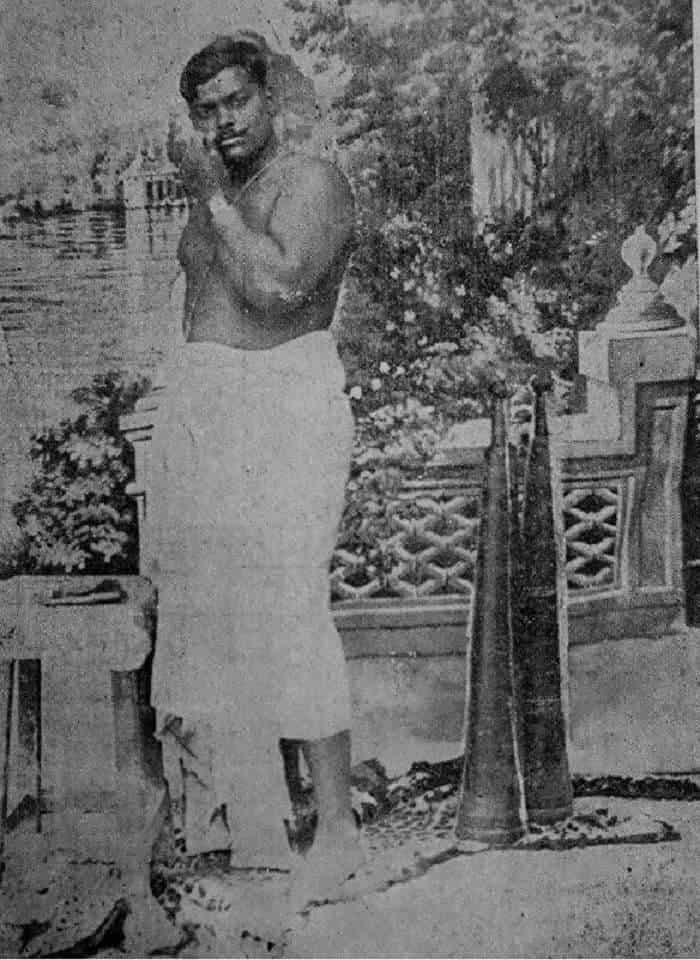 chandra shekhar azad with gun