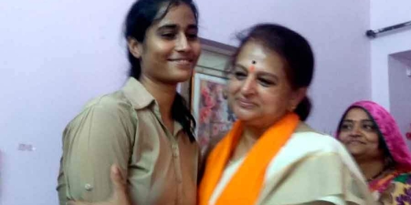 Why is this tea-seller's daughter-Aanchal Gangwal- in the news?