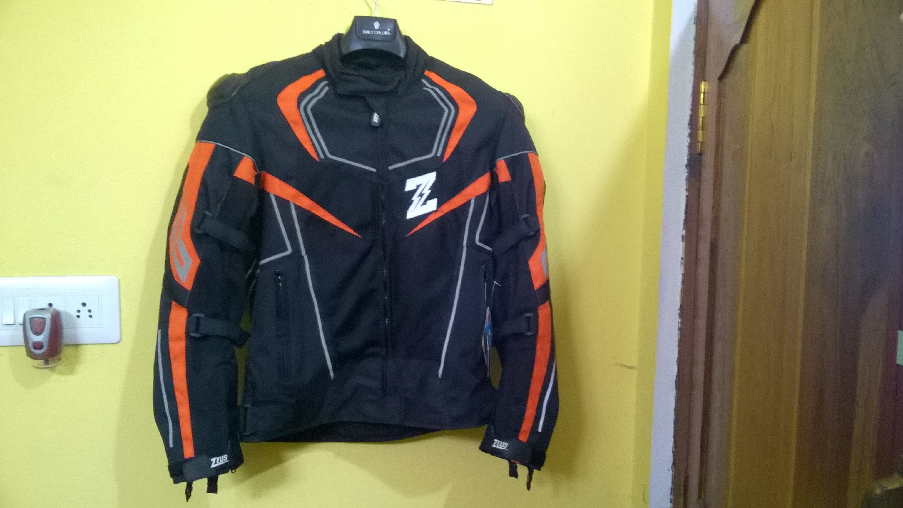 Rynox Zeus Airdrift Jacket (Orange) at best price in Pune | ID: 17223824530