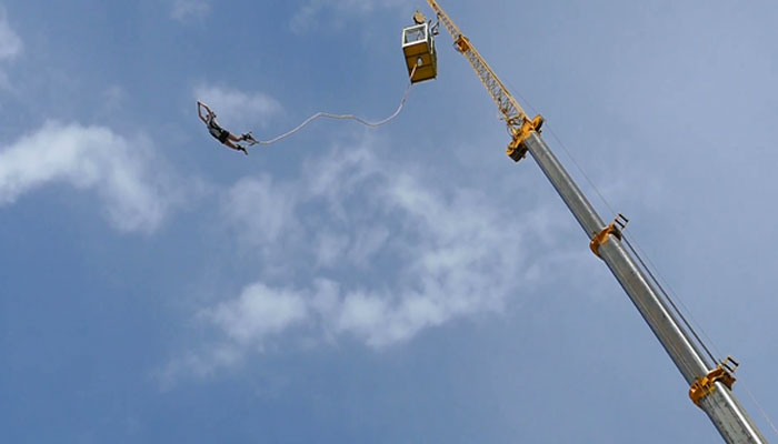 Bungee Jumping, Sainik Farms