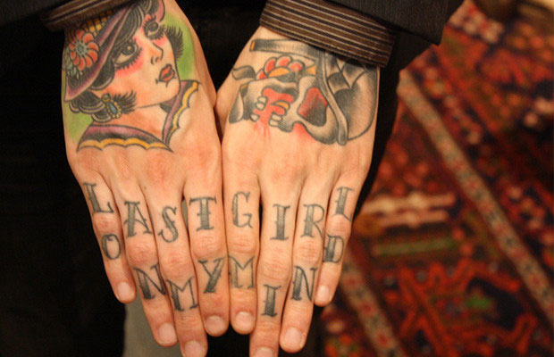 Hands and fingers tattoo