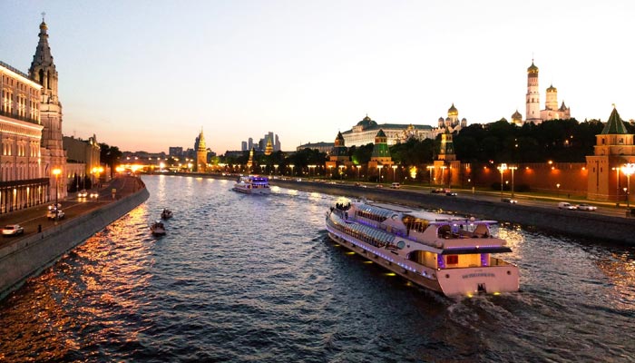 Canal cruise in amsterdam