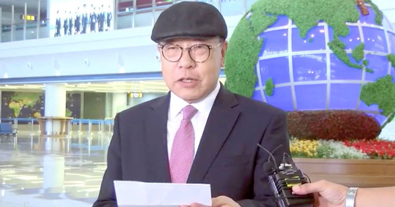 South Korean defector moves to North Korea