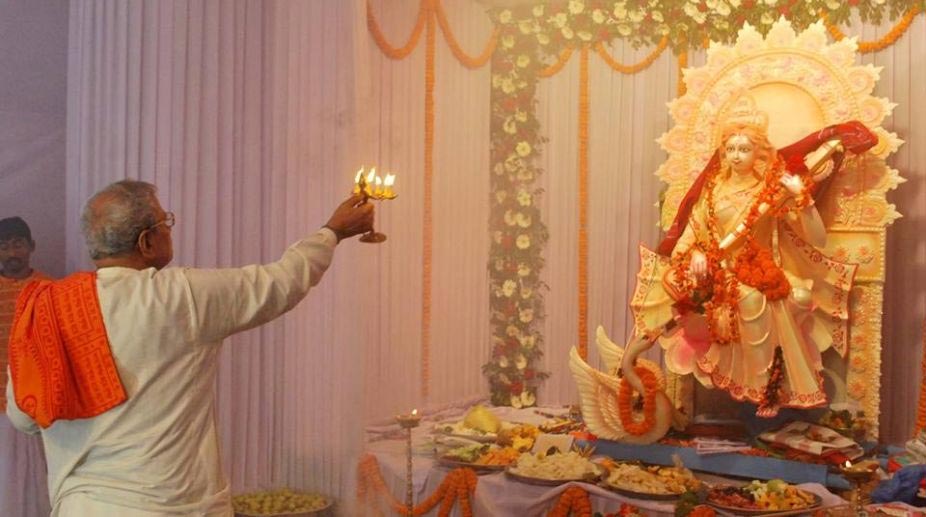 durga puja pandal kolkata : Saraswati Puja