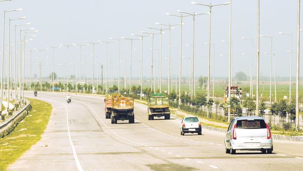 Delhi-Mumbai highway