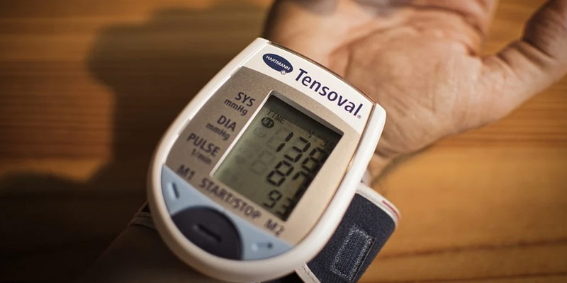 Home Remedies For Low Blood Pressure, Its Causes and Symptoms