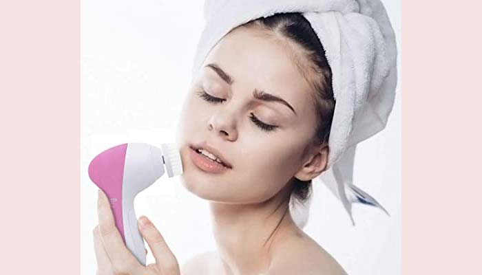 Exfoliating Brush for Face | How To Exfoliate Skin