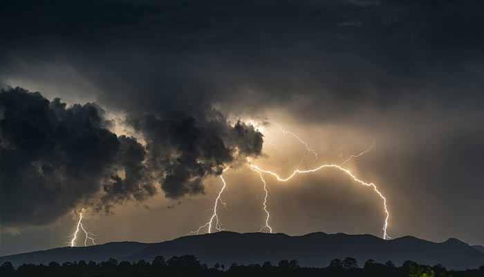 why-are-rain-clouds-dark-do-dark-clouds-always-mean-rain