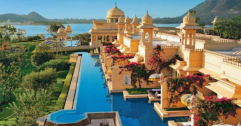 Stay Like Royals In These Best Luxury Hotels In India